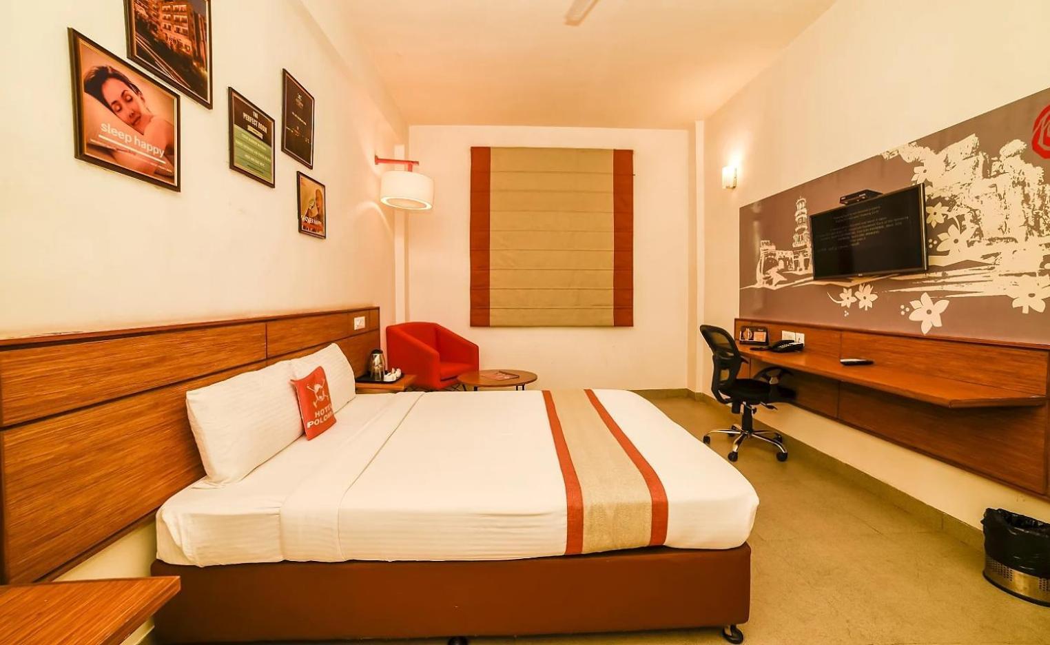 Max Hotels Аллахабад Экстерьер фото
