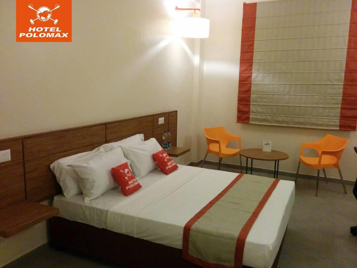 Max Hotels Аллахабад Экстерьер фото